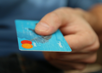 Repolonizacja banków: Dlaczego banki powinny być Polskie, wszystkie za i przeciw... Proces repolonizacji ma się niedługo rozpocząć.