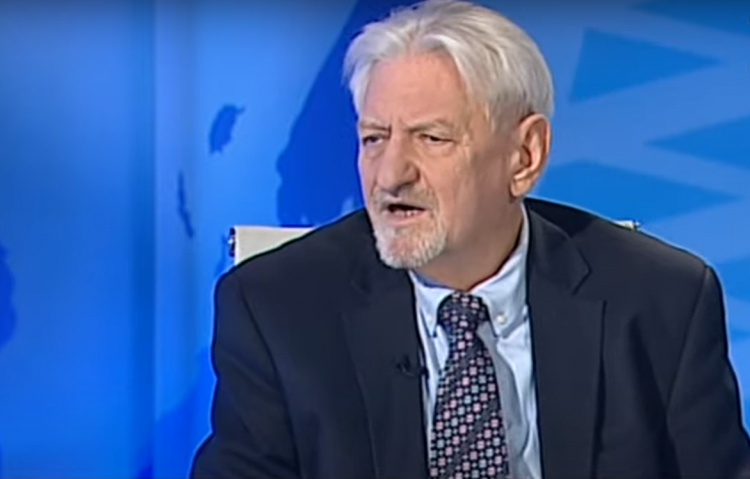 Doradca premiera profesor Andrzej Horban wyjaśnił dlaczego szczepienia nauczycieli nie nastąpią w pierwszej kolejności. Jego odpowiedź poraża