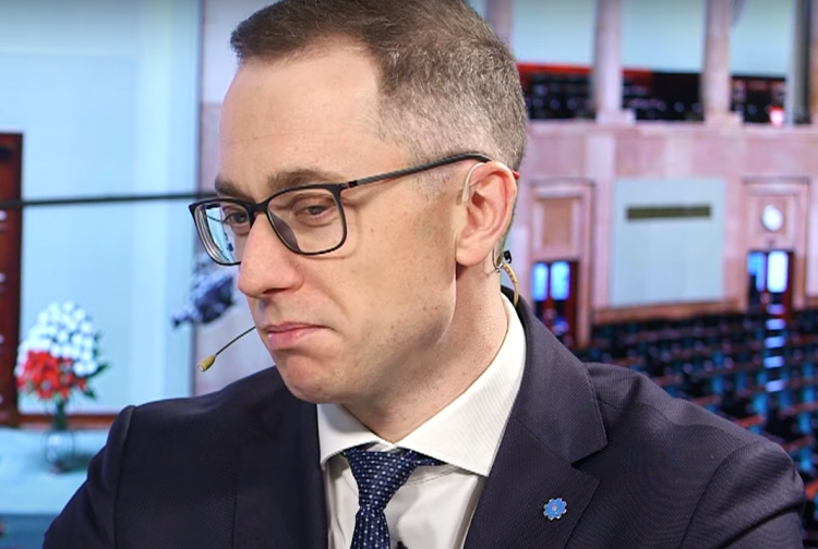 Poseł KO Cezary Tomczyk zapowiedział pozew przeciwko TVP, za wpis na Twitterze porównujący opozycję do demonstrantów w Waszyngtonie.