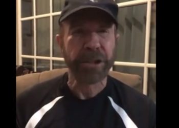 Wielka Orkiestra Świątecznej Pomocy I Jerzy Owsiak są znani na całym świecie, nagranie jakie wykonał Chuck Norris dla WOŚP i apel do Owsiaka podbija sieć.