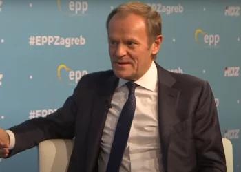 Donald Tusk wspomina o śp Pawle Adamowiczu w serwisie Twitter. Atakuje TVP, a także partię rządzącą, nazywając ich "sprawcami".