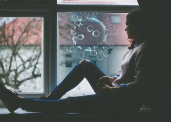 Europa: Pomimo iż większość krajów rozpoczęła już szczepienia przeciwko COVID-19 to nadal wprowadzane są kolejne nowe restrykcje.