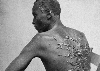 Dla niewolników francuskie kolonie zamorskie były prawdziwym piekłem, oprawcy palili ich żywcem, zakopywali, a nawet rzucali psom.