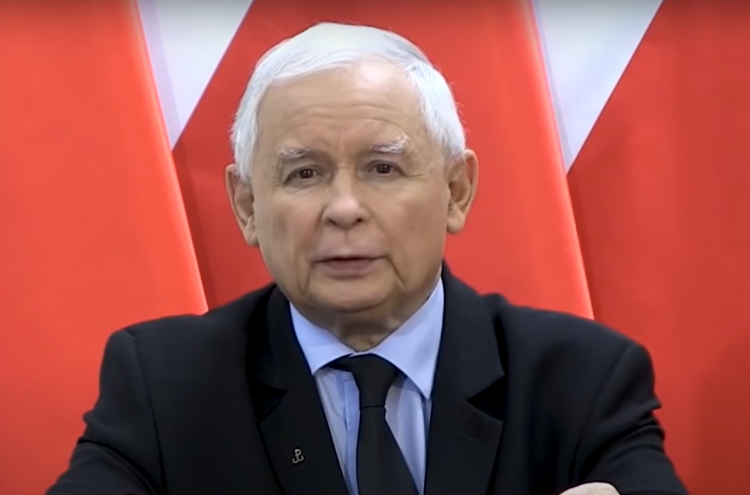 Unia Młodych złożyła do sanepidu wniosek o ukaranie uczestników mszy świętej w której udział prał też prezes PiS czy to zemsta na Kaczyńskim?