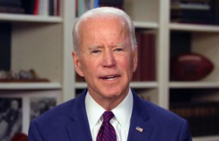 Joe Biden w pierwszym dniu bycia prezydentem USA wydał 15 rozporządzeń, przeciwnicy mówią o "usuwaniu Donalda Trumpa"