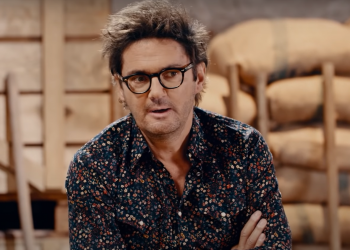 Król TVN Kuba Wojewódzki stracił restauracje, sprzedał udziały w projekcie "Niewinni Czarodzieje 2.0" o czym poinformował na Instagramie.