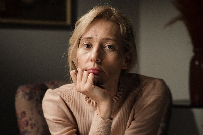 Serial TVP pod tytułem "Osiecka" wywołał kolejny skandal. Wypowiedziała się Hanna Bakuła. „Scenarzyści nie mieli pojęcia o życiu Agnieszki!”