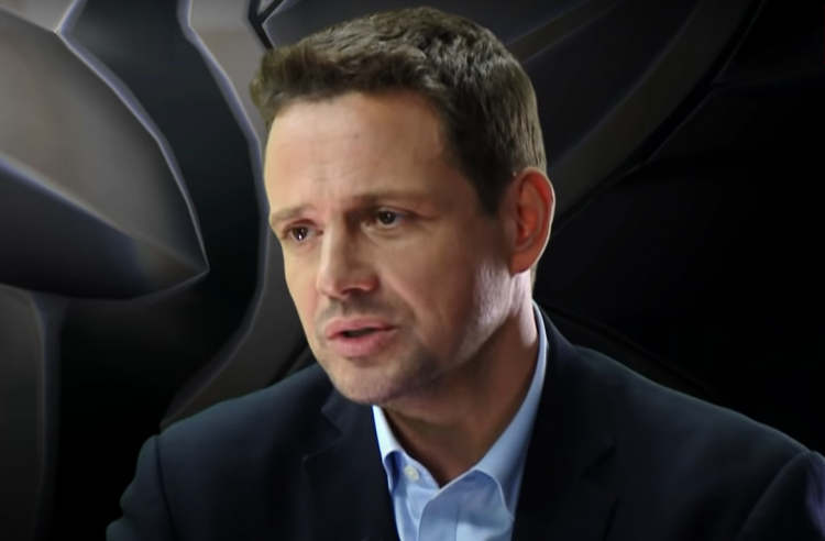 Strajk Kobiet: Prezydent Warszawy Rafał Trzaskowski kolejny raz uczestniczył w manifestacji przeciwko orzeczeniu Trybunału Konstytucyjnego.