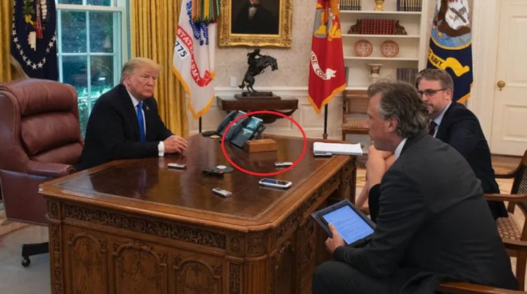 Tajemniczy przycisk Trumpa zlikwidowany przez Bidena. Do czego służył?