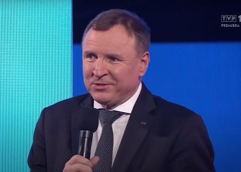 Poseł Nowoczesnej, Adam Szłapka ujawnił ile zarabia Jacek Kurski, zarobki jakie osiągnął prezes TVP, w 5 lat pozwoliły mu zgromadzić 2,7 mln