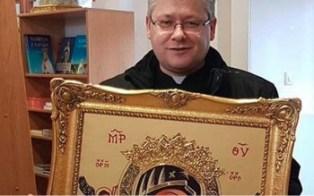 Ksiądz z Jeruzala namawia, żeby stosować przemoc wobec dzieci, na Twitter pisze żeby tak traktować nieletnich uczestniczących w Strajku Kobiet