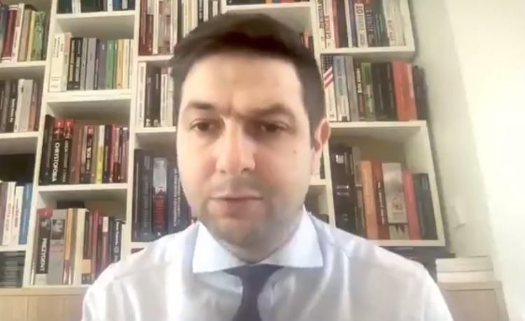 Patryk Jaki zabrał głos w PE w sprawie wyroku polskiego TK, jego ostre i stanowcze przemówienie odbiło się szerokim echem