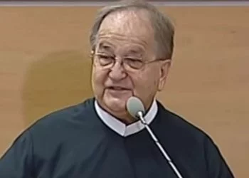 Jan Król, brat zakonny postanowił wyjawić jak duży naprawdę jest majątek Tadeusza Rydzyka, zarządzającego Radiem Maryja i Telewizją Trwam