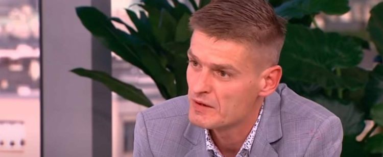 Kim jest sędzia Mariusz Wiązek, który skazał Komendę na 18 lat więzienia? Tomasz Komenda wczoraj usłyszał tym razem pozytywny dla siebie wyrok o wypłacie rekordowego odszkodowania za lata spędzone za kratami. Czy wydający wyrok poniesie konsekwencje? Oto kto skazał Tomasza Komendę