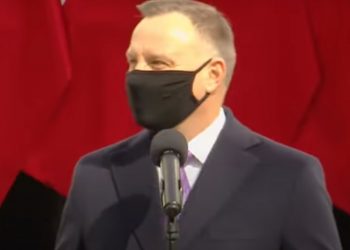 Bydgoski Marzec: Andrzej Duda i Mateusz Morawiecki pojawili się na uroczystościach w Bydgoszczy, uroczystości przeszkodził KOD