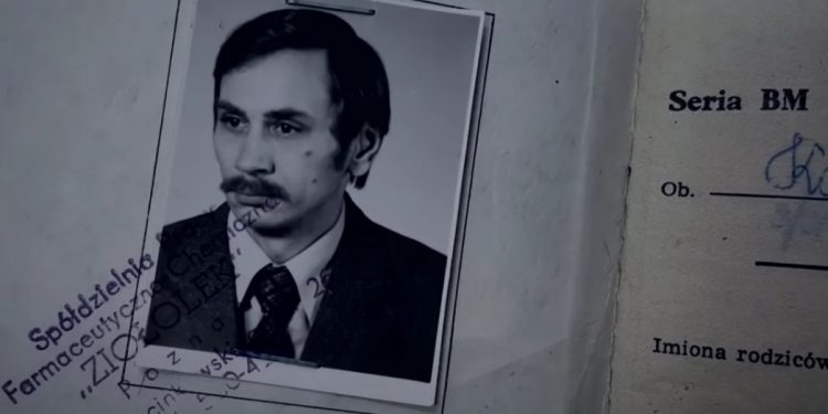 Polski seryjny morderca Edmund Kolanowski, znany był jako "Zimny chirurg". Jego zbrodnie wstrząsnęły opinią publiczną w kraju.