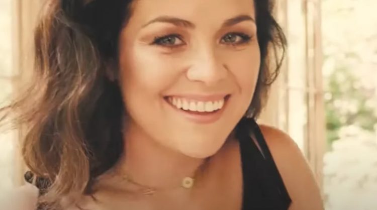 Kasia Cichopek od niedawna w PNŚ (Pytanie na Śniadanie, TVP) skomentowała Strajk Kobiet, czyżby była za tym aby aborcja była legalna?