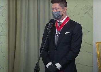 Magdalena Środa dołączyła do grona internetowych hejterów i postanowił również przeprowadzić atak słowny na Roberta Lewandowskiego.