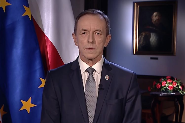 Marszałek Senatu Tomasz Grodzki stwierdził, że nie ma zamiaru zrzekać się immunitetu. Wniosek będzie podlegał procedurze senackiej