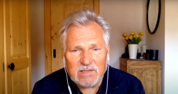Aleksander Kwaśniewski skrytykował Andrzeja Dudę nie tylko za działania prezydenta w dobie pandemii COVID-19, wymienił szereg zarzutów