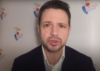 Rafał Trzaskowski w długim wpisie na Facebooku zaatakował rząd w związku z wciąż rosnącymi opłatami za gospodarowanie odpadami