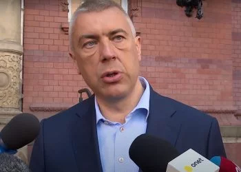 Portal TVP.Info dostarcza nowe fakty i podejrzewa że Roman Giertych, może być uwikłany w pranie brudnych pieniędzy. Mocne oskarżenia