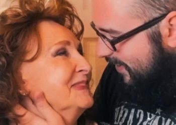 18-latek oświadczył się 71-letniej kobiecie. To co się stało później zszokowało wszystkich