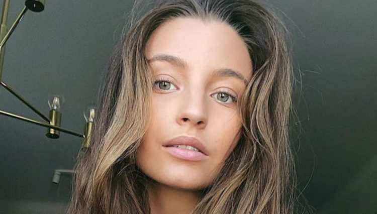 Julia Wieniawa wrzuciła na Instagram zdjęcie, na którym pozuje też jej mama, widać że dla uczestniczki programu Taniec z Gwiazdami rodzina jest bardzo ważna