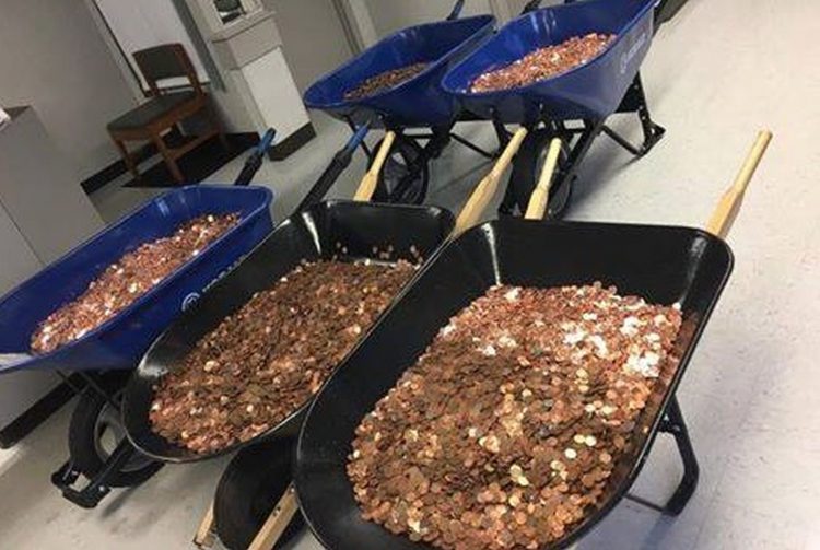 Zemścił się na urzędnikach! Gdy przyszedł zapłacić podatek, musieli zamknąć urząd…