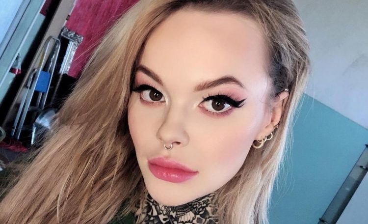 Monika Miller, wnuczka byłego premiera ponownie zszokowała swoim wyznaniem opowiadając o swoich upodobaniach seksualnych.