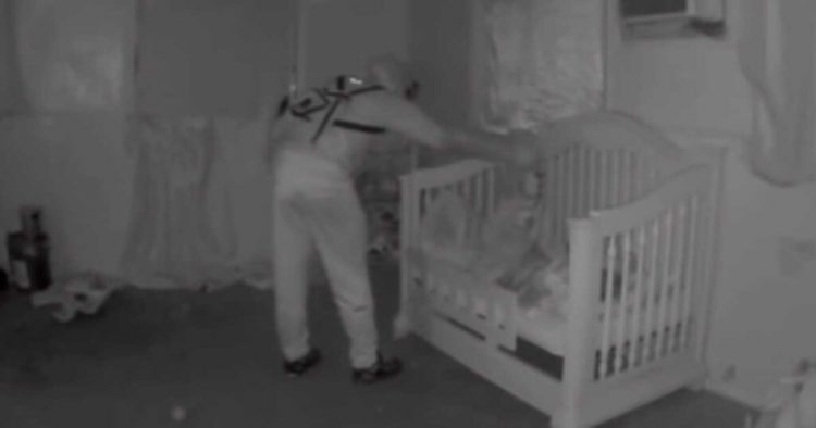 Dallas doszło do morderstwa, które wstrząsnęło mieszkańcami, elektroniczna niania nagrała co się stało z 4-letnim Cash’em i jak zginął.