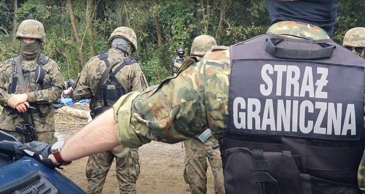 Cała Polska od wczoraj żyje informacją o znalezieniu zwłok migrantów. Obecnie na granicy z Białorusią znajdują się służby oraz prokuratura,