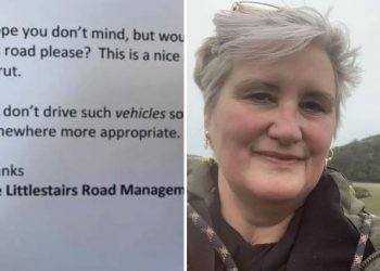 Kobieta znalazła za wycieraczką wiadomość. Gdy ją przeczytała, puściły jej nerwy