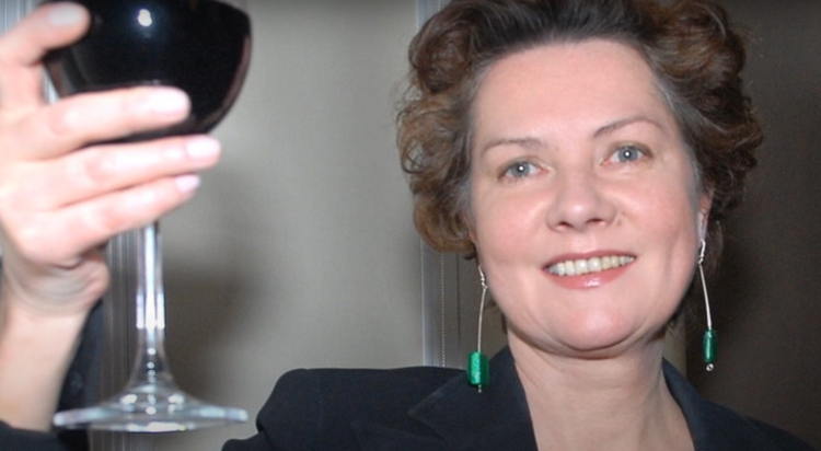 Kotulanka (Klan) skrywała sekret, który wyszedł po jej śmierci, okazuje się że nie tylko alkoholizm był jej problemem, Stockinger wie dużo na ten temat. Screen/ YouTube