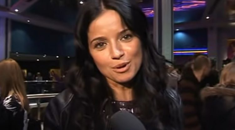 Siostra Anny Przybylskiej pokazała jak wygląda jej grób, ludzie odwiedzają go nie tylko gdy jest rocznica jej śmierci.