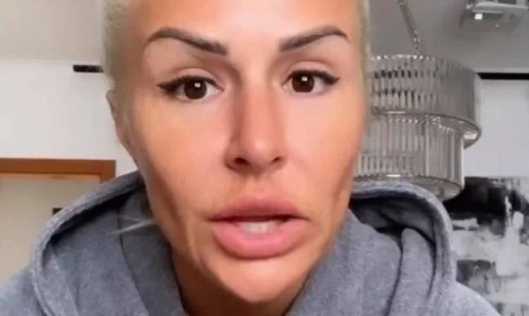 Opinie na temat tego, czy Blanka Lipińska ma talent pisarski są podzielone, ale nikt nie zaprzeczy, że jest ona posiadaczką wspaniałego ciała