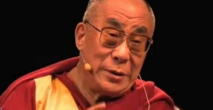 Dalajlama, przywódca buddyzmu tybetańskiego, wezwał do ostrożności w sprawie kryzysu migracyjnego i wypowiedział się o imigrantach.