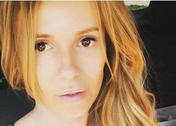 Doda (Dorota Rabczewska) zamieściła wideo pary uprawiającej seks. Wokalistka Virgin cała sytuację opublikowała na portalu Instagram.