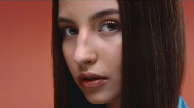 Julia Wieniawa jest chora? Wyznała teraz całąprawde i ostrzegła innych. Co tak naprawdę jej jest i na co my musimy uważać?