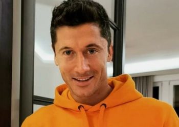 Chłopczyk napisał list do Lewandowskiego. Gdy zobaczył odpowiedź nie mógł powstrzymać łez