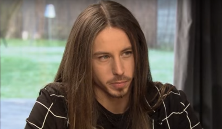 Michał Szpak kilka lat temu przeżył bolesną śmierć członka rodziny, bowiem odeszła jego ukochana mama. Wielka była to dla niego strata