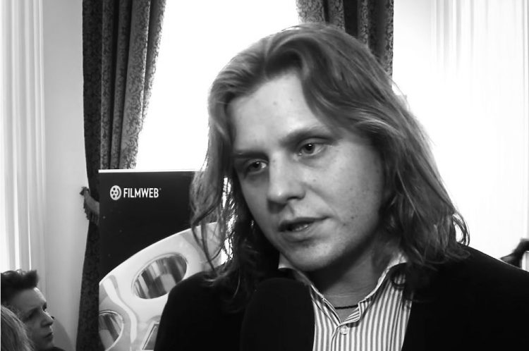 Tak wygląda teraz grób Woźniaka-Staraka. Nie mogli uwierzyć w to co zobaczyli na cmentarzu