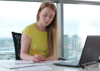 Nie panujesz nad ilością danych? Włóż je w system pamięci masowej