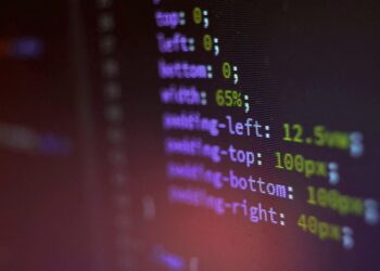 Flowberg IT zwraca uwagę na kluczowy aspekt bezpieczeństwa aplikacji — monitoring i analizę