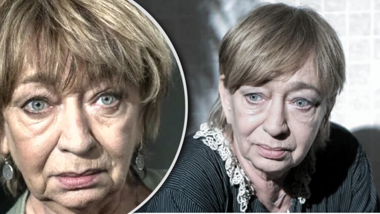 Ewa Szykulska (74 l.), znana i ceniona aktorka, od ponad dwóch lat żyje samotnie po śmierci swojego ukochanego męża, Zbigniewa Parneja