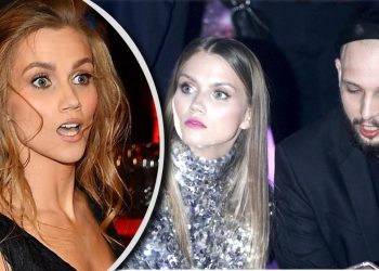 Agnieszka Kaczorowska jest na ustach wszystkich po ostatnich doniesieniach mediów. Fani znanej tancerki i aktorki, są w szoku po pojawieniu się w mediach doniesień o jej rzekomym rozstaniu z mężem, Maciejem Pelą. Para, która wzięła ślub w 2018 roku, doczekała się dwóch córeczek i do tej pory uchodziła za bardzo zgrane małżeństwo. Czytaj też: Imane Khelif zdyskwalifikowana i bez medalu? To wszystko były kłamstwa Jednak ostatnie informacje, które opublikował portal ShowNews, sugerują, że w związku tancerzy od dłuższego czasu nie jest najlepiej. Agnieszka Kaczorowska prosi o ciszę Na początku października pojawiły się plotki, jakoby Agnieszka Kaczorowska i Maciej Pela przechodzili poważny kryzys. Para jednak długo milczała na ten temat, co tylko podsycało spekulacje. Niedawno Agnieszka postanowiła zabrać głos, udzielając wywiadu w programie „Mówię wam”, prowadzonym przez Mateusza Hładkiego. W swojej wypowiedzi Kaczorowska poprosiła o respektowanie jej prywatności. – „Są takie sprawy w życiu i takie chwile, które wymagają ciszy. I to jest ten czas, który wymaga ciszy. Ja o tę ciszę po prostu proszę” – powiedziała tancerka. – „Apeluję o ciszę, bo jak każdy człowiek mam prawo do tej ciszy. Dalej też jestem człowiekiem, nie jestem tylko marką osobistą, nie jestem tylko osobą znaną i publiczną” – dodała, wyraźnie emocjonalnie podchodząc do sytuacji. W dalszej części rozmowy, gdy przypomniano fragment programu, w którym Agnieszka opowiadała o wsparciu ze strony męża, wzruszenie wzięło górę i tancerce zeszkliły się oczy. Co mogło być przyczyną kryzysu? Agnieszka Kaczorowska prosi o ciszę Według ustaleń portalu ShowNews, kryzys w związku Agnieszki i Macieja miał się rozwijać od września. Informator serwisu zasugerował, że na ich relację mogły wpłynąć częste wyjazdy i zobowiązania zawodowe obojga. Kaczorowska aktywnie działa w branży tanecznej, często uczestnicząc w nagraniach i treningach, co mogło ograniczać czas spędzany wspólnie z mężem. Nieoficjalnie mówi się również o możliwości pojawienia się „innych osób” w życiu pary. – „Ona nagrywała gorące filmiki dla swojego studia z Michałem Bartkiewiczem, tym z ‘Tańca z Gwiazdami’. Dziwiłam się, że Maciej nie jest zazdrosny, bo spotykali się nawet poza parkietem” – mówi źródło ShowNews. Zobacz także: To już pewne – plotki o Szpaku właśnie się potwierdziły. Sam to potwierdził Sugerowane są również plotki dotyczące dźwiękowca, z którym Kaczorowska miała spędzać dużo czasu, choć te informacje nie zostały potwierdzone. Z drugiej strony, pojawiają się też spekulacje na temat Macieja Peli, który miał się zbliżyć do sąsiadki. – „Oni nie chcą na ten moment się zwierzać ze swoich problemów” – dodał informator. Czy plotki się potwierdzą? Oboje, Agnieszka Kaczorowska i Maciej Pela, do tej pory nie wydali oficjalnego oświadczenia w sprawie swojego małżeństwa. Fani z niecierpliwością oczekują na więcej informacji, jednak na razie para stawia na prywatność i unika publicznych komentarzy. Niezależnie od tego, czy te plotki mają podstawy, czy nie, Agnieszka jasno podkreśla, że pragnie spokoju i przestrzeni do przemyśleń. Czas pokaże, czy faktycznie doszło do kryzysu w małżeństwie, czy może to jedynie chwilowe problemy związane z napiętym grafikiem zawodowym. Doniesienia o rozstaniu Agnieszki Kaczorowskiej i Macieja Peli obiegły media i wywołały poruszenie wśród fanów. Choć tancerka prosi o ciszę i respektowanie prywatności, spekulacje na temat problemów w związku nie cichną. Na chwilę obecną nie wiadomo, czy informacje o kryzysie są prawdziwe, jednak zarówno Agnieszka, jak i Maciej wyraźnie unikają publicznego komentowania swojego życia prywatnego.