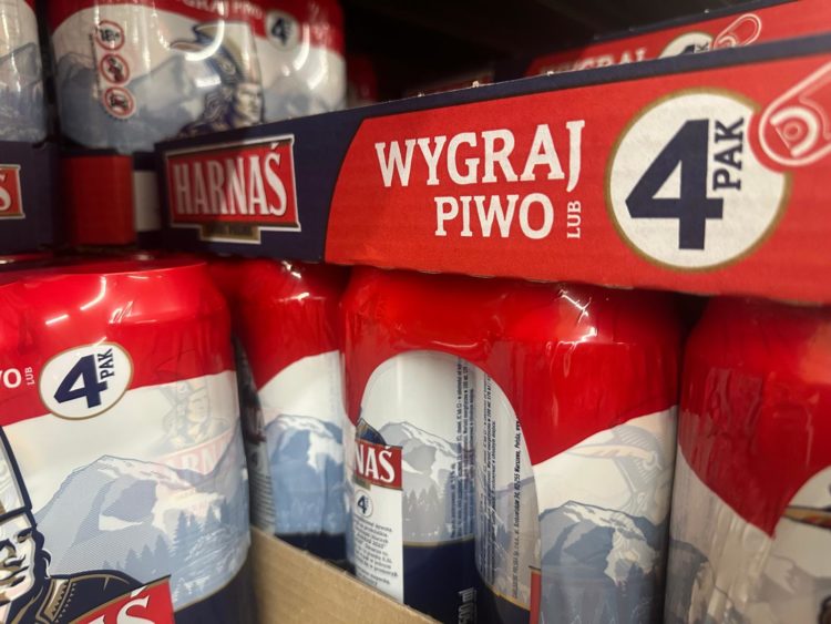 EKSPERT: Promocja to nie do końca reklama. Czas zakazać reklamy piwa!