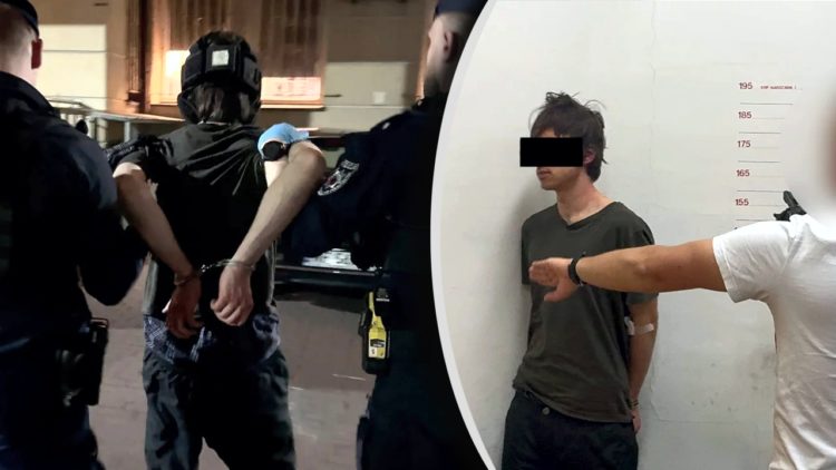 Zobacz również: Policjanci weszli do mieszkania Mieszka R. i zamarli. Nie do wiary co wisiało na ścianie